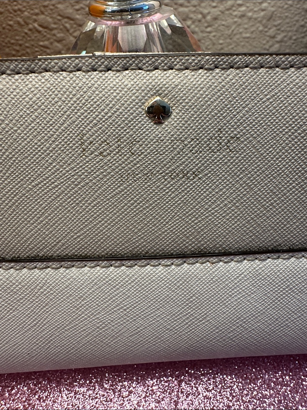 kate spade Pebbled Small Wallet in Light Beige - Picture 3 of 11